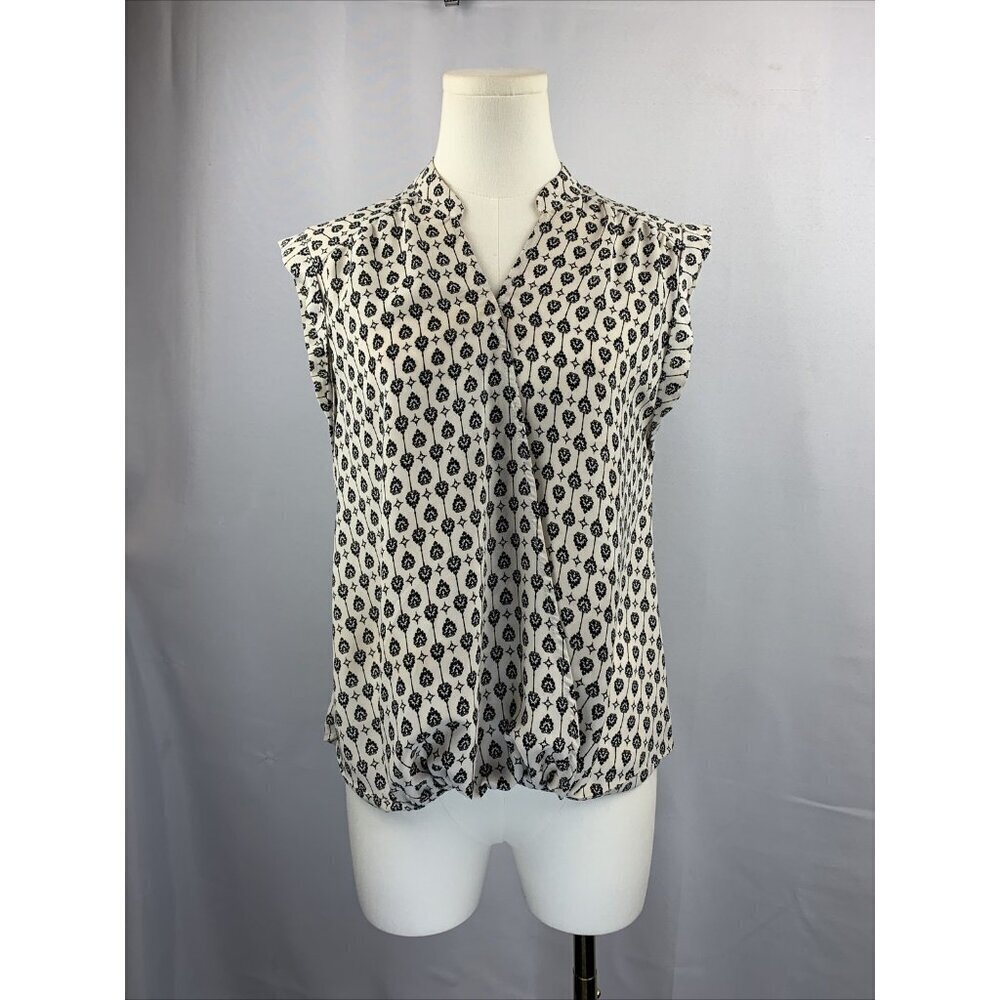 Lush Printed Sleeveless Button-Up Blouse In Black & White Polyester
